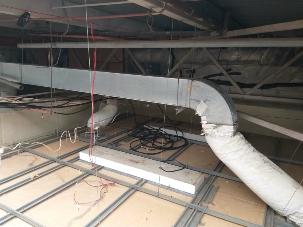 Asbestos Lagging Roof Space Decontamination